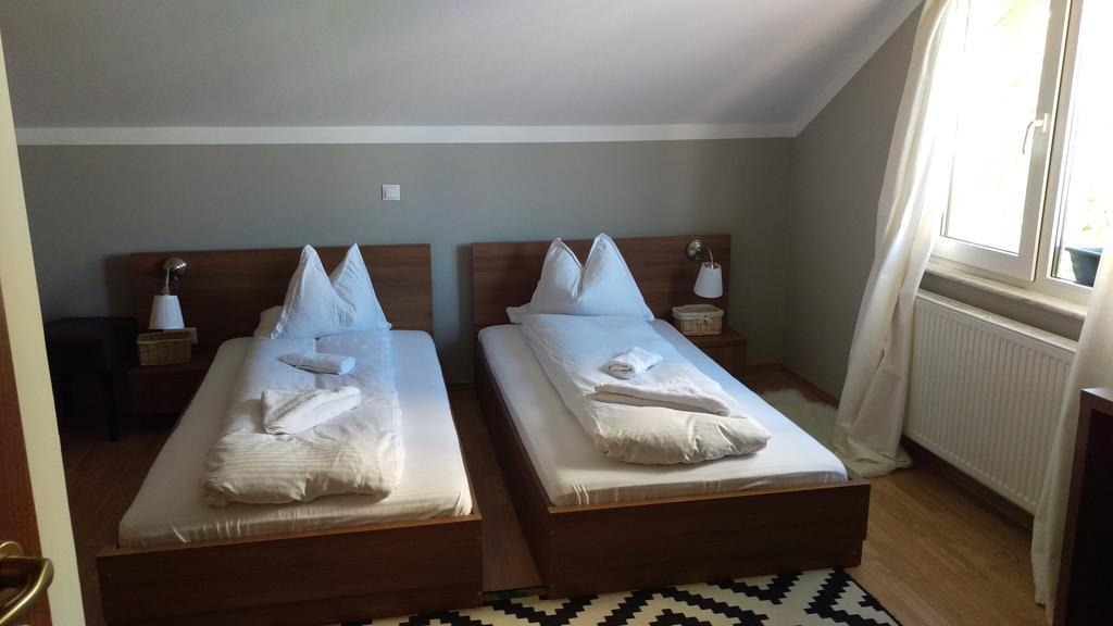 Pensiune Restaurant La Cassa Vişeu de Sus Exteriör bild