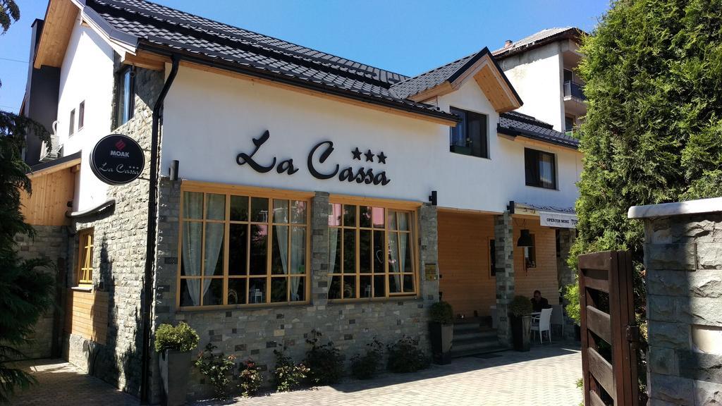 Pensiune Restaurant La Cassa Vişeu de Sus Exteriör bild